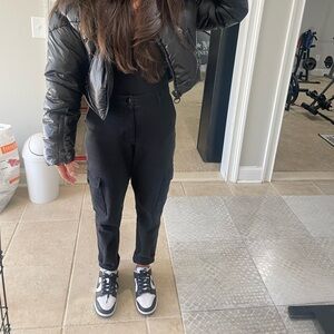 Aritzia Wilfred Free Cargo Joggers